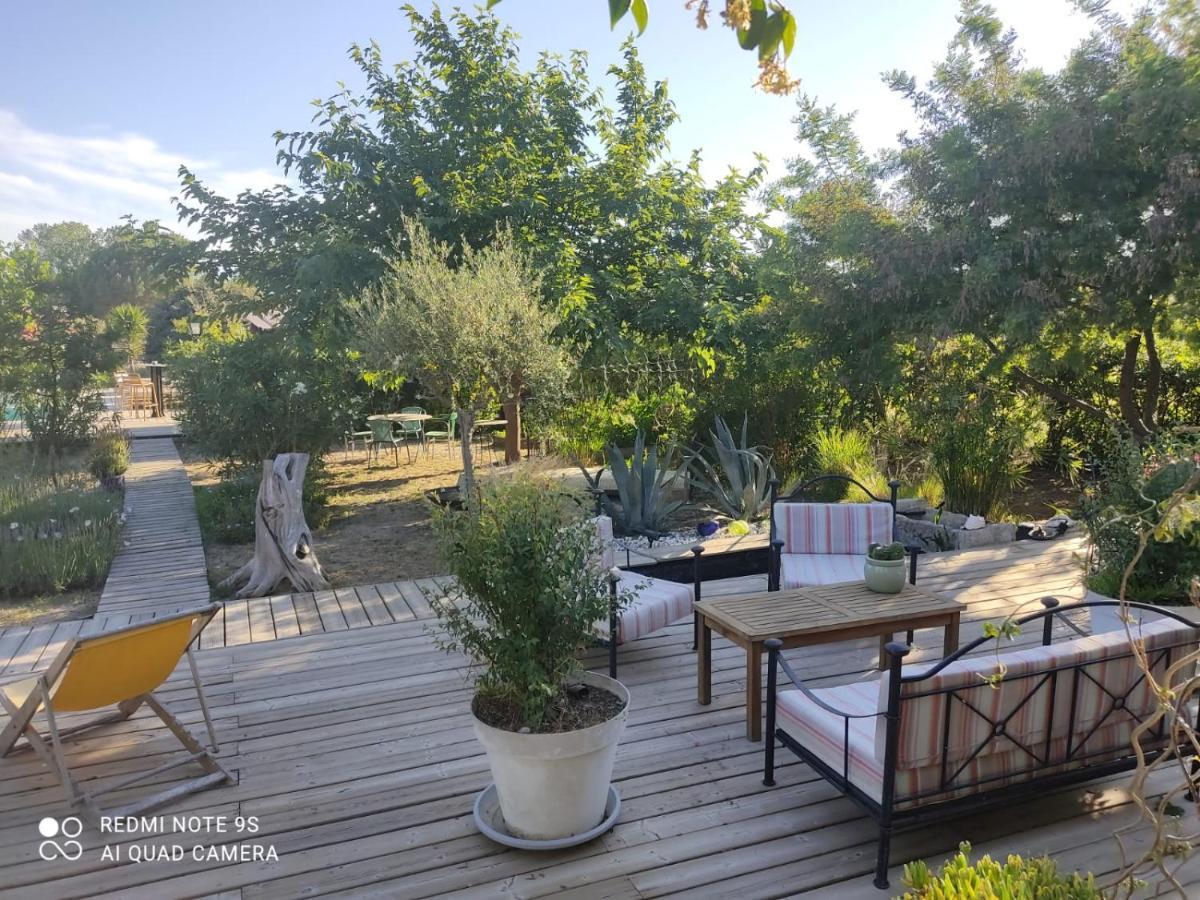 B&B La Terre Brulee Aigues-Mortes Buitenkant foto