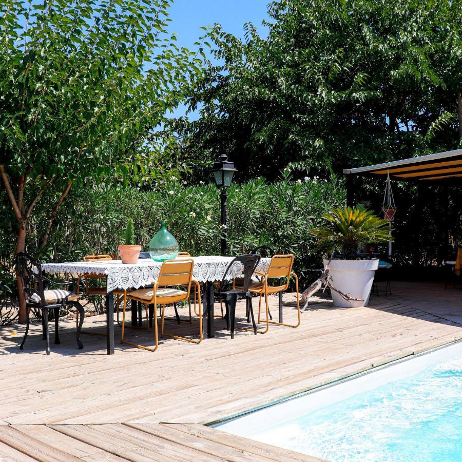 B&B La Terre Brulee Aigues-Mortes Buitenkant foto