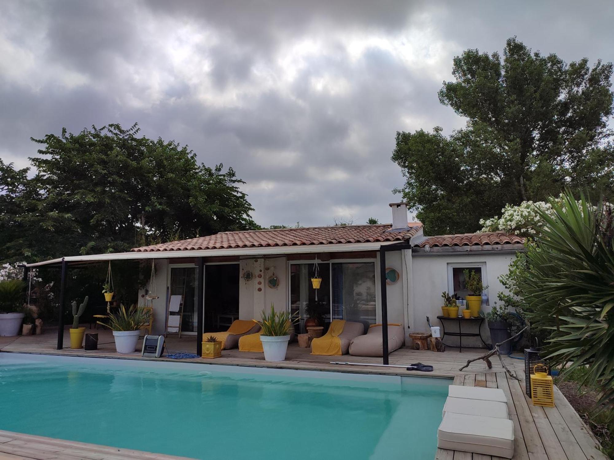 B&B La Terre Brulee Aigues-Mortes Buitenkant foto
