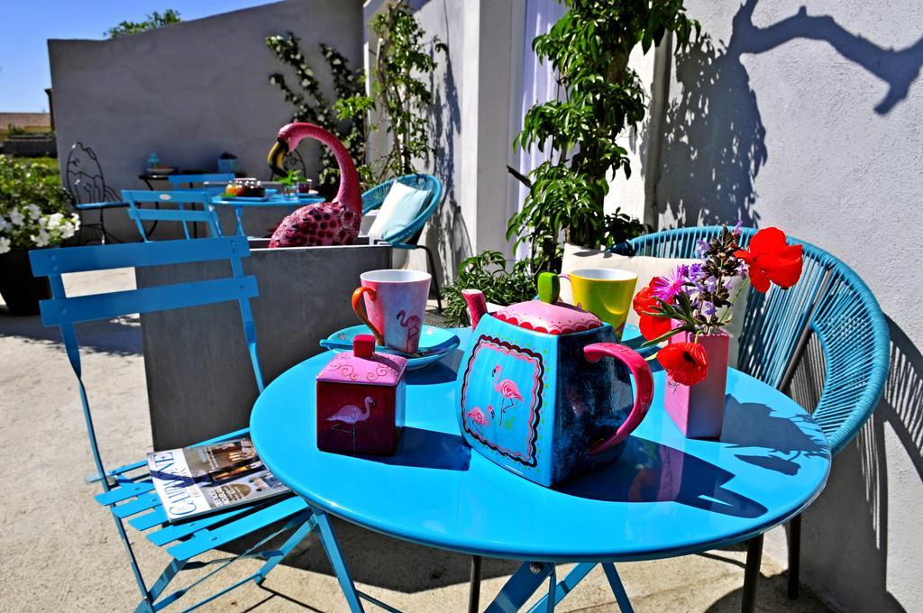 B&B La Terre Brulee Aigues-Mortes Buitenkant foto